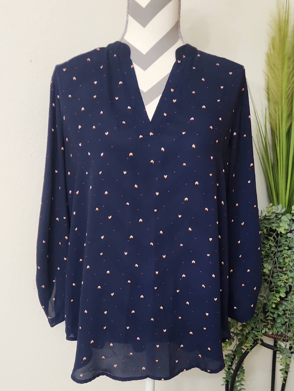 Lush Navy V-Neck Tunic Blouse With Rose Gold Heart Motif